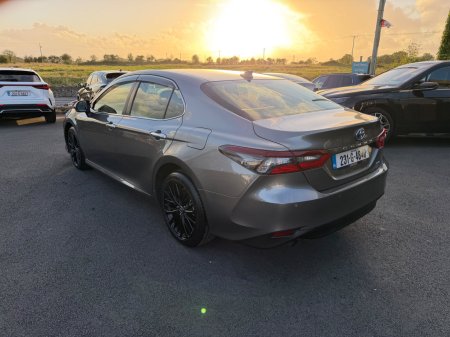 2023 Toyota Camry - photo 8