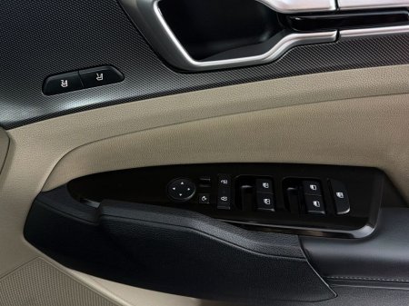 2022 Kia Sportage - photo 35