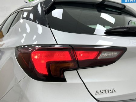 2017 Vauxhall Astra - photo 21