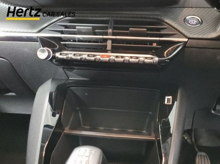 2023 Peugeot 208 - photo 20