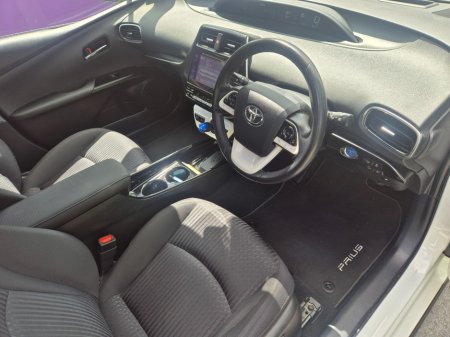 2017 Toyota Prius - photo 10