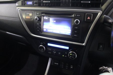 2015 Toyota Auris - photo 23