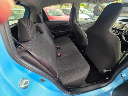 2016 Toyota Yaris - photo 12