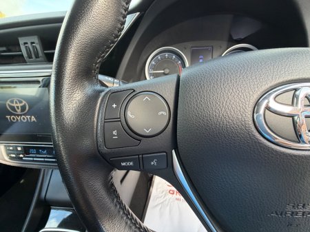 2018 Toyota Corolla - photo 19