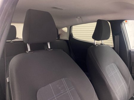 2020 Ford Fiesta - photo 14