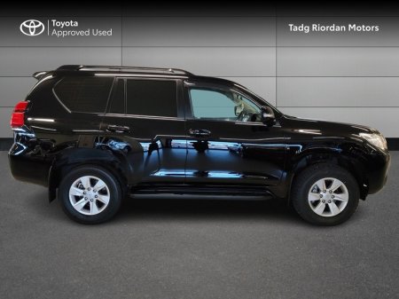 2018 Toyota Land Cruiser - photo 3