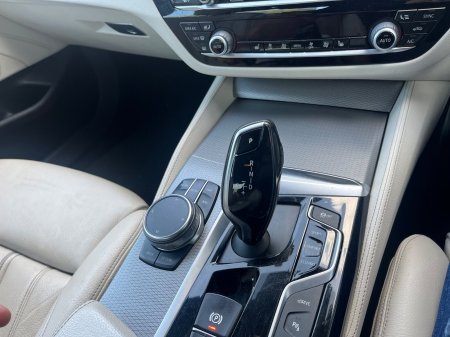 2017 BMW 5-Series - photo 19