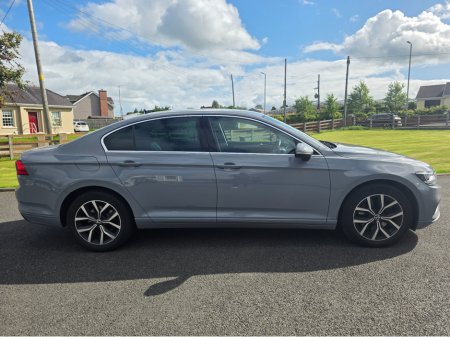 2022 Volkswagen Passat - photo 9