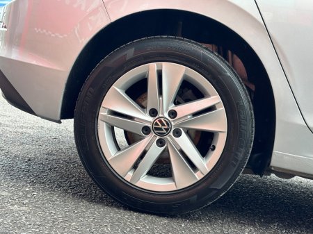 2021 Volkswagen Golf - photo 21