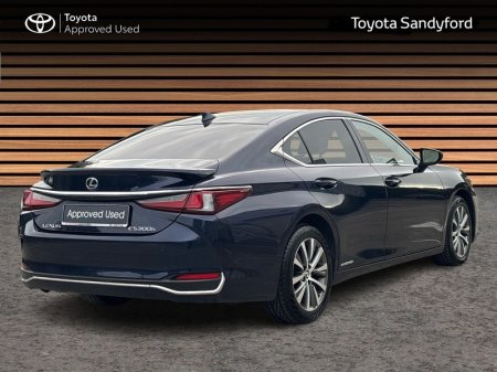 2019 Lexus ES - photo 2