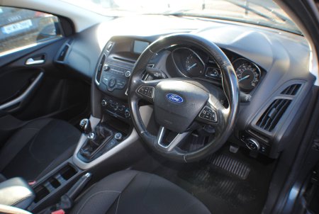 2015 Ford Focus - photo 2