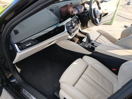 2021 BMW 5-Series - photo 10
