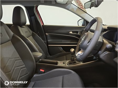 2024 Jeep Avenger - photo 8