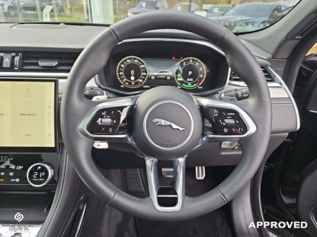 2024 Jaguar F-Pace - photo 12