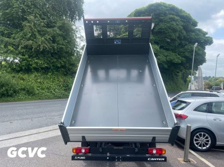 2026 Mitsubishi Canter - photo 2