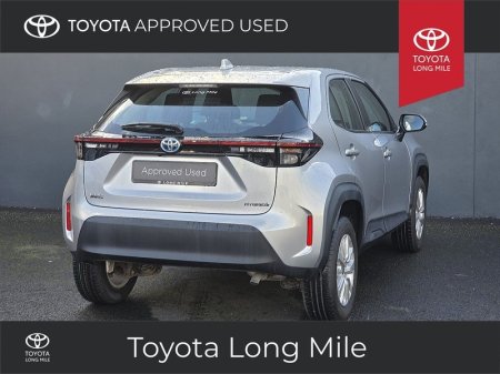 2024 Toyota Yaris Cross - photo 2