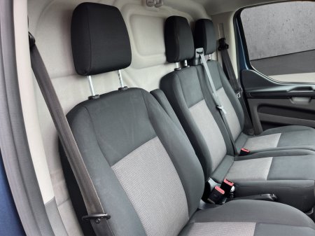 2023 Ford Transit Custom - photo 13