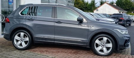 2023 Volkswagen Tiguan - photo 2