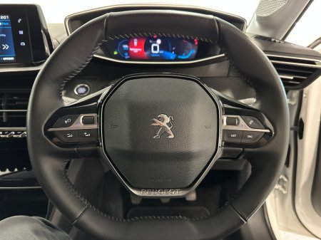 2021 Peugeot 208 - photo 23
