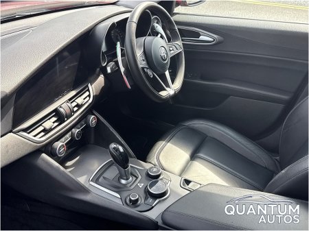 2018 Alfa Romeo Giulia - photo 13