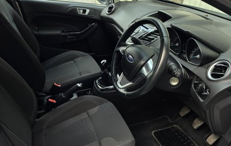 2017 Ford Fiesta - photo 9