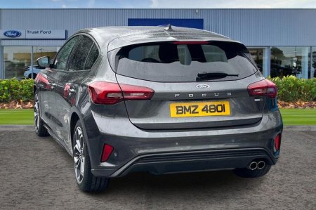 2023 Ford Focus - photo 2