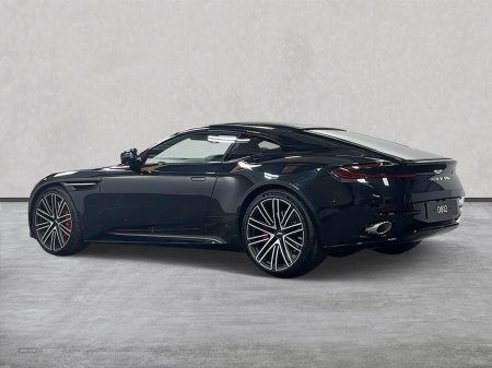 2025 Aston Martin DB12 - photo 9