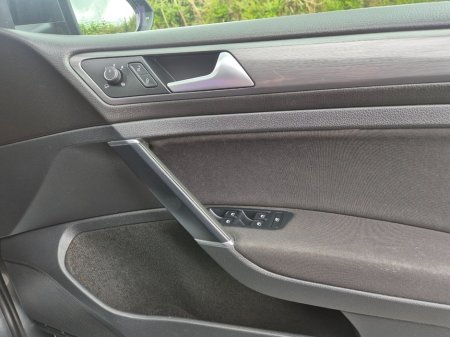 2020 Volkswagen Golf - photo 18
