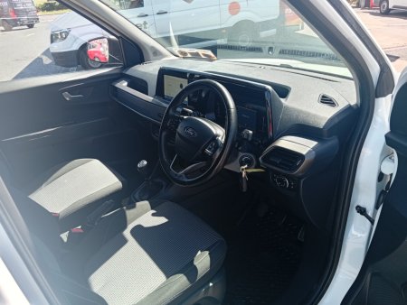 2024 Ford Transit Courier - photo 8