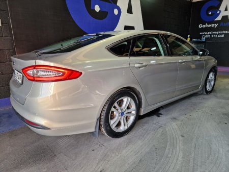 2015 Ford Mondeo - photo 10