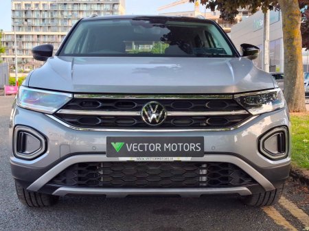 2024 Volkswagen T-Roc - photo 4