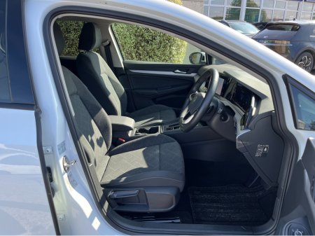 2023 Volkswagen Golf - photo 10