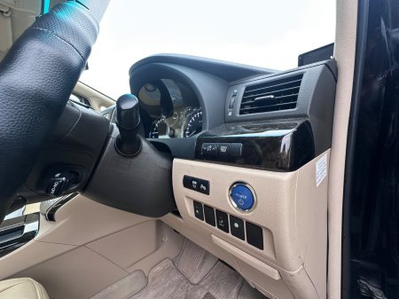 2014 Toyota Alphard - photo 12