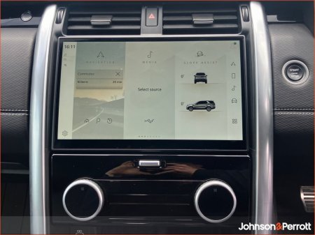 2025 Land Rover Discovery - photo 11