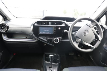 2016 Toyota Aqua - photo 22
