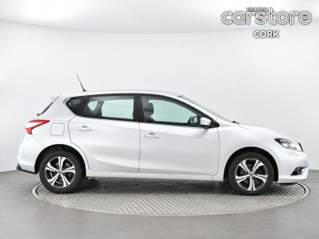 2017 Nissan Pulsar - photo 2