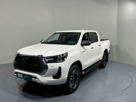 2023 Toyota Hilux - photo 3