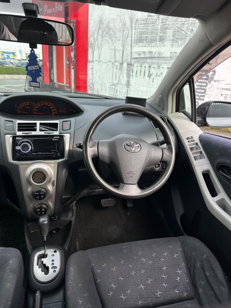 2007 Toyota Vitz - photo 22