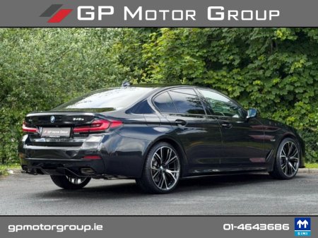 2023 BMW 5-Series - photo 12