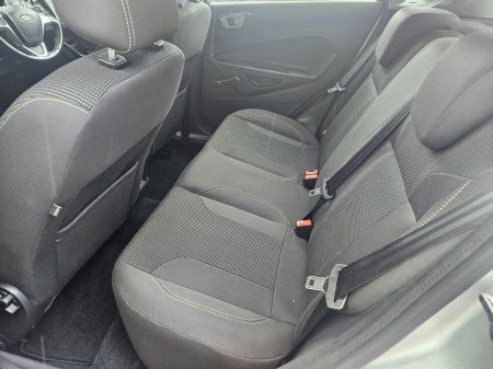2017 Ford Fiesta - photo 18