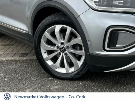 2023 Volkswagen T-Roc - photo 2