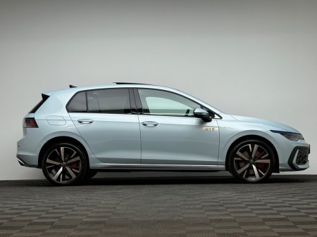 2026 Volkswagen Golf - photo 8