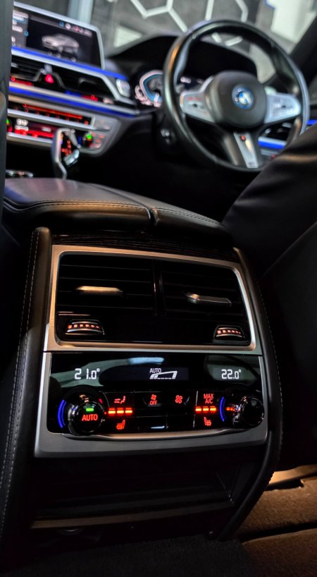2022 BMW 7-Series - photo 27