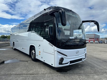 2026 Higer V Series V12 - photo 4