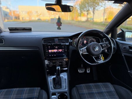 2020 Volkswagen Golf - photo 16