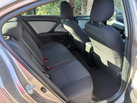 2015 Toyota Avensis - photo 7