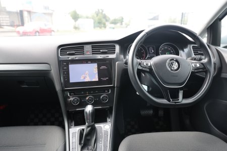 2017 Volkswagen Golf - photo 25