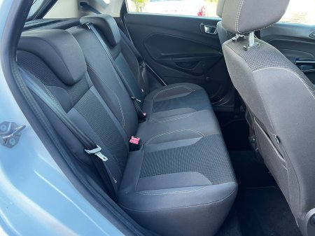 2016 Ford Fiesta - photo 14