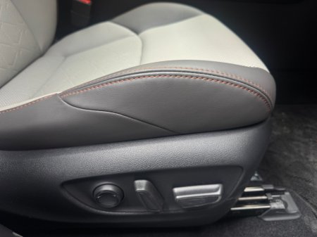 2025 Toyota RAV4 - photo 14
