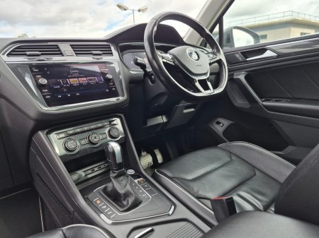 2020 Volkswagen Tiguan - photo 28